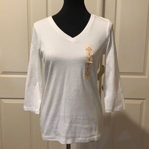 St Johns bay white V-neck T-shirt.NEW